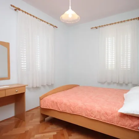 With A Parking Space Tkon, Pasman - 6216 Appartement Tkon