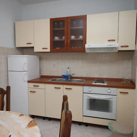 With A Parking Space Tkon, Pasman - 6216 * Tkon