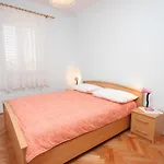 With A Parking Space Tkon, Pasman - 6216 Appartement *