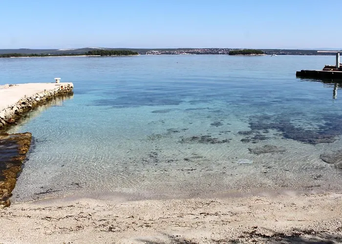 With A Parking Space Tkon, Pasman - 6216 아파트