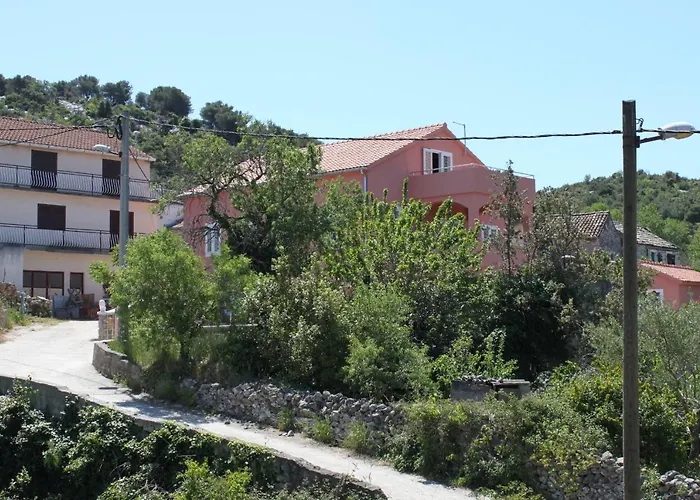 With A Parking Space Tkon, Pasman - 6216 * 트콘