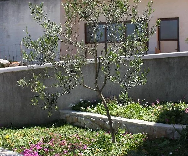 With A Parking Space Tkon, Pasman - 6216 *