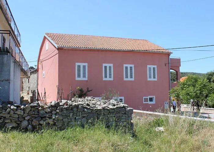 With A Parking Space Tkon, Pasman - 6216