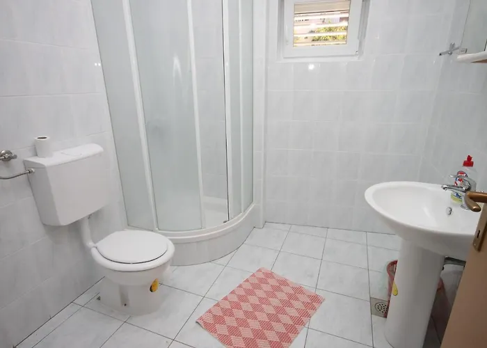 With A Parking Space Tkon, Pasman - 6216 트콘