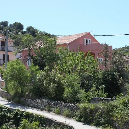 With A Parking Space Tkon, Pasman - 6216 * Tkon